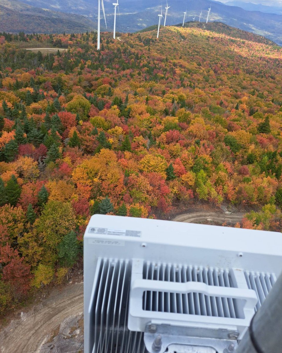Timberline_Comm's tweet image. TCI stepped up to the challenge at @skitenney! Our team rebuilt a road, overcoming months of rain &amp;amp; tough conditions to transport critical materials to the top of the mountain. Thanks to TCI &amp;amp; the team, Tenney Mountain will now have service at the summit for the first time ever!