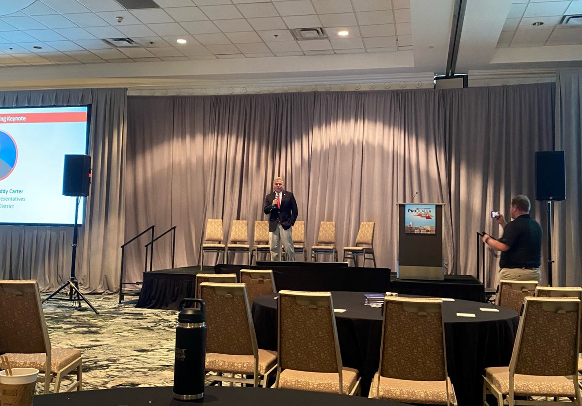 misuragroup's tweet image. Misura Group also got to welcome and listen in as Congressman Buddy Carter shared insights into the current political landscape on Day 1 of the ProDealer Industry Summit.

#prodealer2024 #overregulation #federalreserve #congressman #housingregulations #economicpolicy