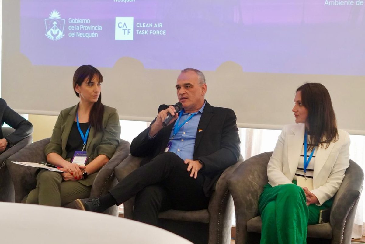 Chubut reafirma su liderazgo en regulación ambiental para el sector hidrocarburífero.

Funcionarios provinciales expusieron la Resolución N°58/2024 en el seminario “Mitigación de metano en el sector de hidrocarburos” en Neuquén.

👉 ambiente.chubut.gov.ar/chubut-reafirm…

#AmbienteChubut