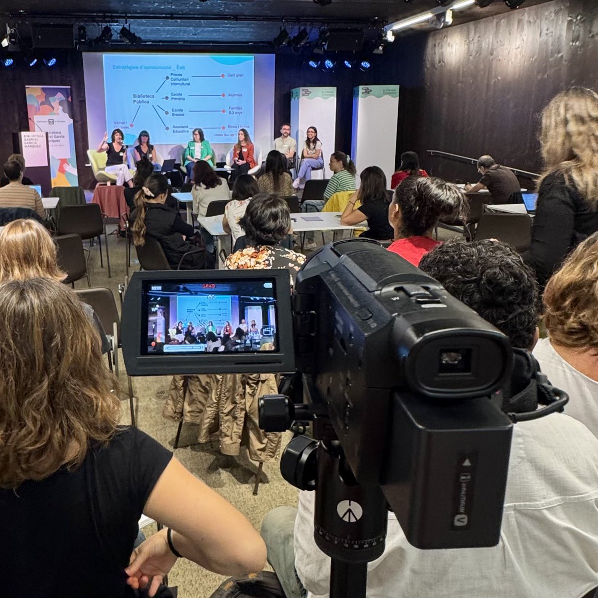 plataformadecom's tweet photo. 📍Jornada Professional de Dinàmiques Participatives pel Dia de la Ciència Ciutadana de @BCNCiencia

#PlataformaDeComunicació #BarcelonaCiència #CiènciaCiutadana #Comunicació https://t.co/K6qIzYneIr