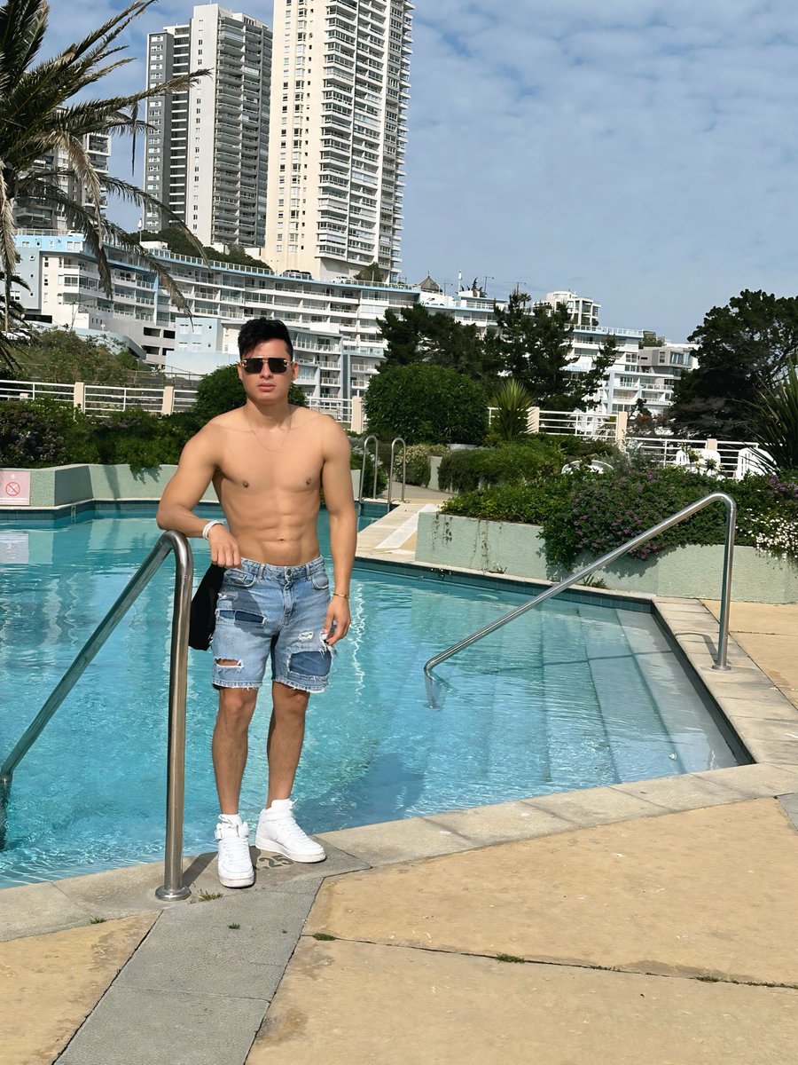 greycomaza's tweet photo. Feliz miércoles, que su vida esté lleno de éxitos y bendiciones para todos 🤗😎 https://t.co/0zgfpgWctX