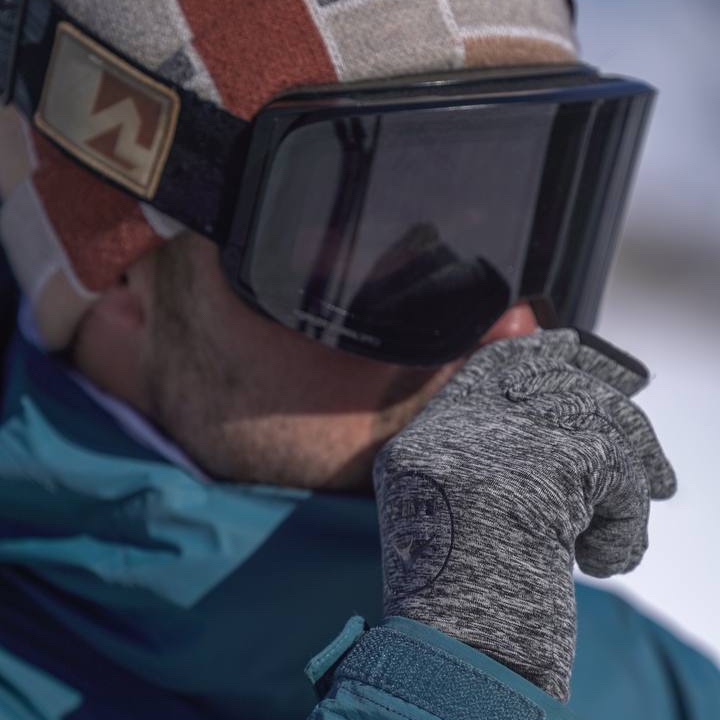 Geared up and ready to conquer the slopes this season! Time to take it to the next level with BAÏST gloves. Let’s make this the best one yet! 🏔️ #SkiSeason #BAISTGloves
baistgloves.com/collections/me…