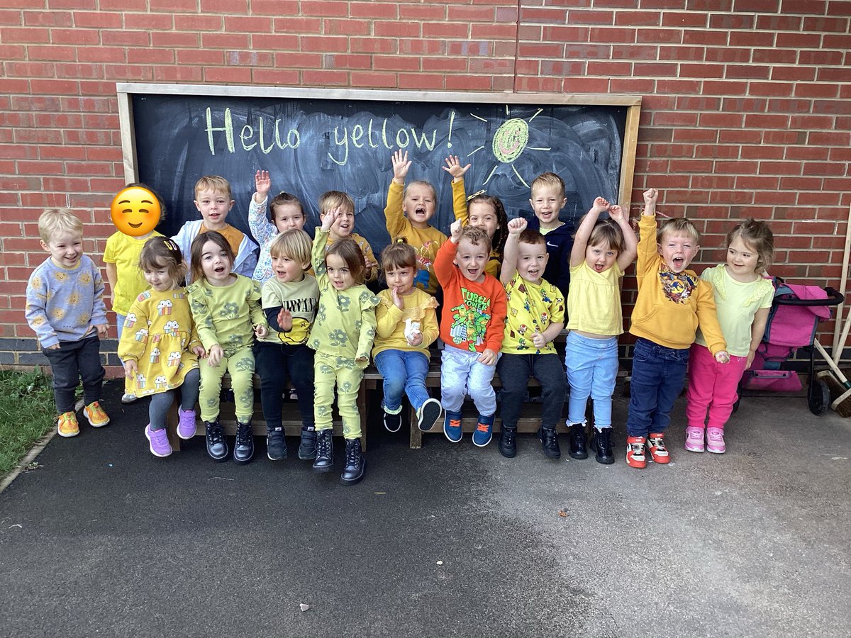FradleyPrimary's tweet photo. Nursery have had a great day saying 'Hello Yellow' for World Mental Health Day #worldmentalhealthday  #teamFP #jtmat @WMHDay https://t.co/hn6pOsK43b