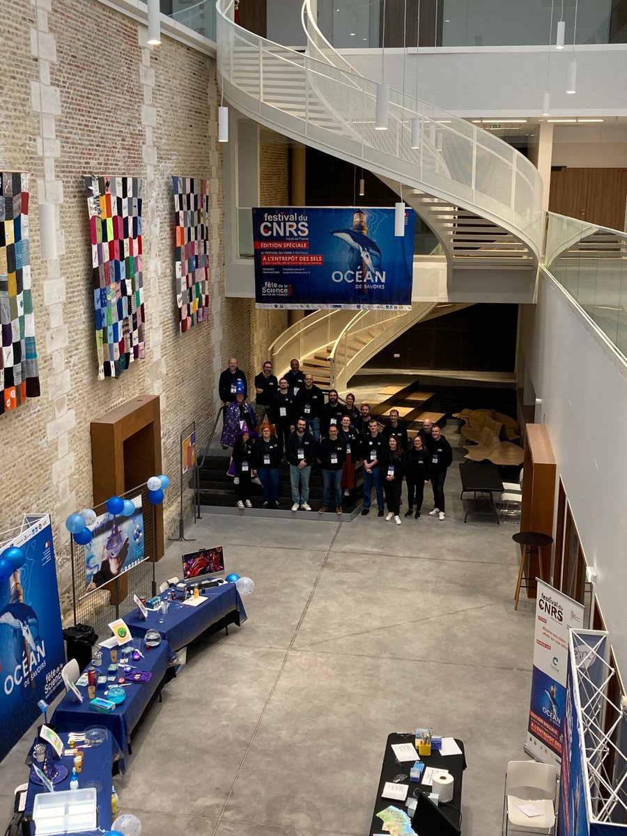 <a href="/StValerySomme/">Saint-Valery-sur-Somme</a> Fin de cette première journée au #FestivalCNRS ! 
Bilan : des élèves émerveillés et conquis toute la journée  🥰, merci et bravo aux équipes <a href="/iemn_fr/">IEMN</a> <a href="/Canther_Lille/">Canther_Lille</a> <a href="/UMR_EDYSAN/">EDYSAN</a> #LASIRE #CRIL <a href="/Phlam_Labo/">Laboratoire PhLAM</a> <a href="/MetropoleLille/">Métropole Européenne de Lille</a> et @MgenNord !
On remet ça demain 😉
#FdS2024