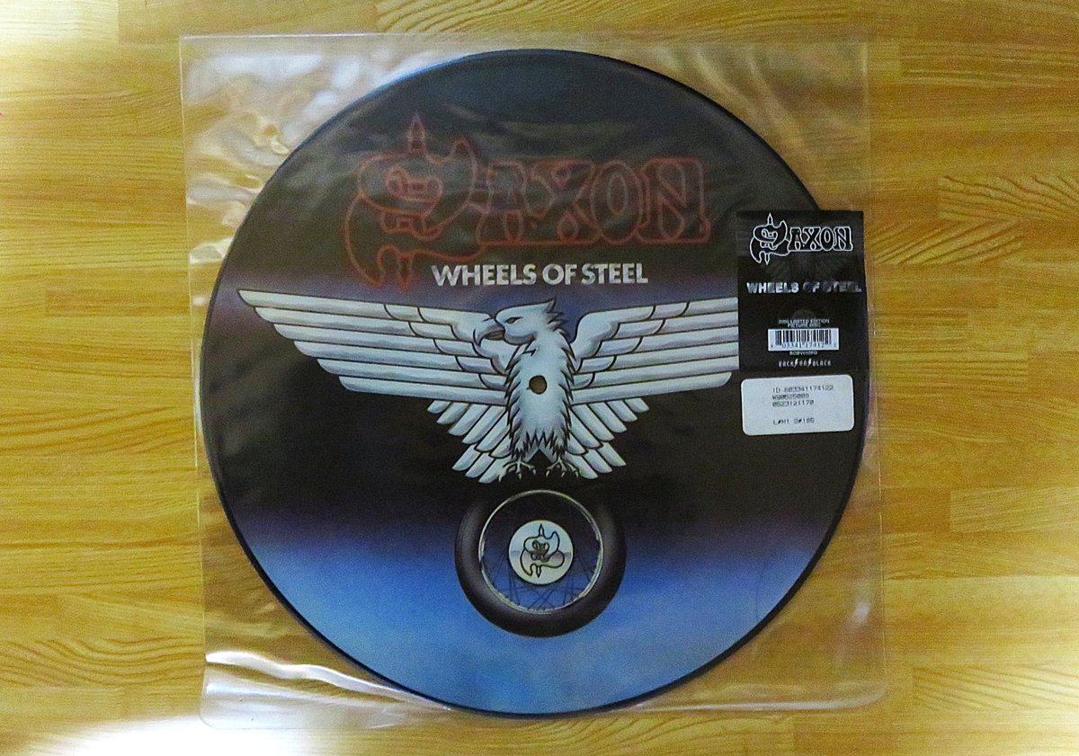 nekometallion's tweet photo. Picture disc of Saxon's Wheels of Steel.
My first encounter with Saxon and NWOBHM was when I heard Motorcycle Man on the radio.
It was like electricity was running through my body.
I became a fan after just one song! #WheelsofSteel #Saxon #BiffByford #MotorcycleMan https://t.co/yFsST0OWWs