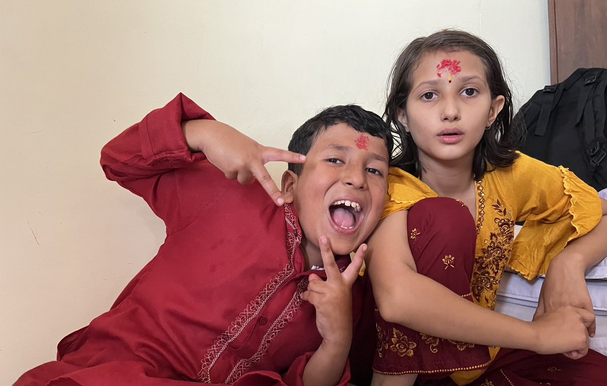 फूलपाती भित्राइयो ।