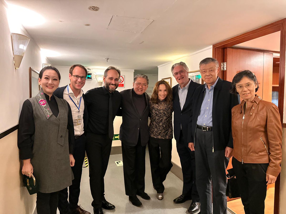 Performing with the <a href="/CamerataSBG/">Camerata Salzburg</a> at the <a href="/27thBMF/">BeijingMusicFestival</a>