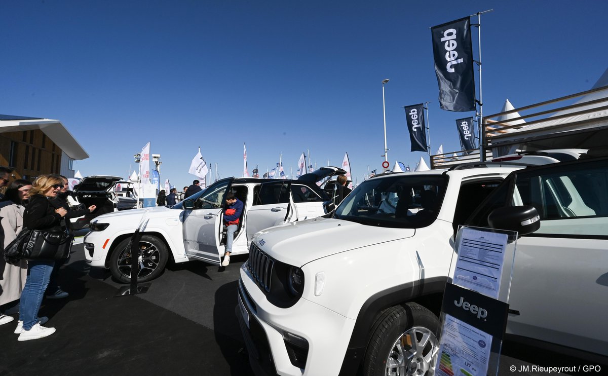 JeepFrance's tweet photo. Retour en images de notre stand Jeep® au Grand Pavois La Rochelle. ⛵ ⚓

#Jeep #JeepEvent #GrandPavois #Avenger4xe https://t.co/4dolUXizWq
