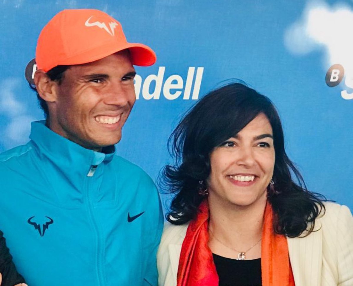 Has movilizado a un mundo entero infinidad de veces, los has levantado del sofá gritando de emoción, compartiendo momentos únicos e históricos contigo!! Gracias por todo lo que nos has dado y has transmitido siempre CAMPEÓN!! <a href="/RafaelNadal/">Rafa Nadal</a> 👏👏👏👏💪💪💪💪