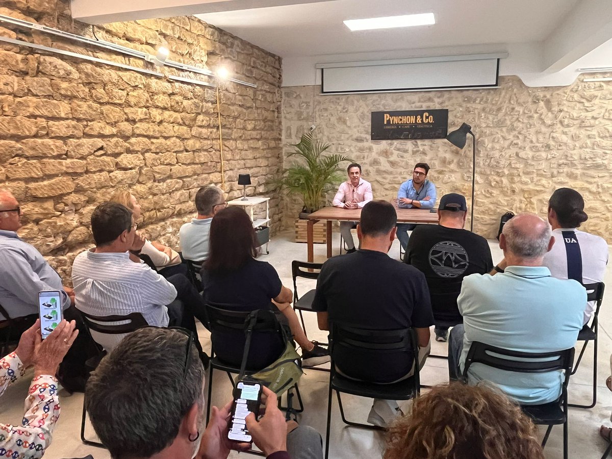 🎉 ¡Gracias a todos los que nos habéis acompañado en este primer encuentro sobre el presente y futuro de la <a href="/UA_Universidad/">Universidad de Alicante UA</a> ! 🙌
Hemos compartido reflexiones importantes sobre los retos que nos esperan y, si hay algo que quiero destacar
⬇️⬇️⬇️