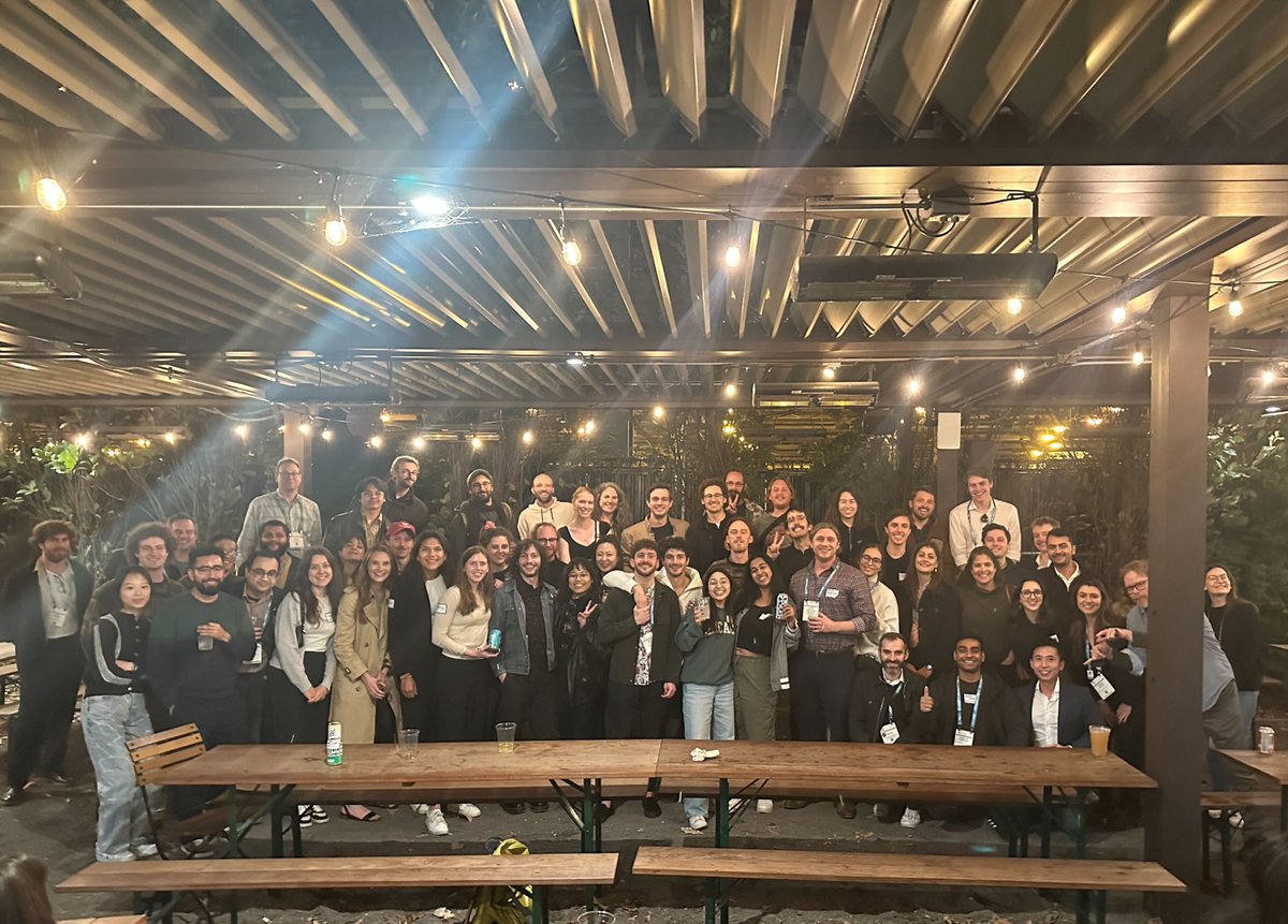 Had an amazing time connecting with fellow psychedelic neuroscientists at #sfn2024. Thanks to those who organized. Crazy to see how rapidly this field is growing!