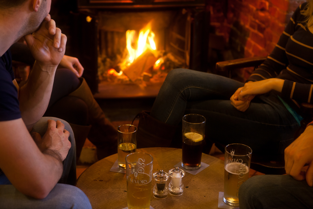 thesuffolkcoast's tweet photo. What better way to warm up after a brisk autumn walk than in front of a roaring fire with hearty food, refreshing drinks and a cosy atmosphere at one of these popular establishments on The Suffolk Coast! 👇

https://t.co/1Alg3r5URm

#Suffolk https://t.co/Gl7Z8nU822