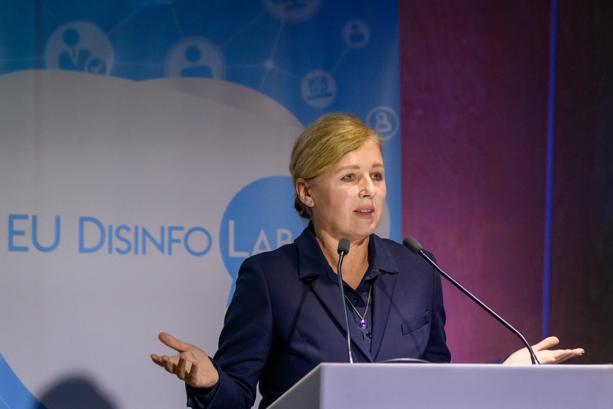 Věra Jourová tweet media