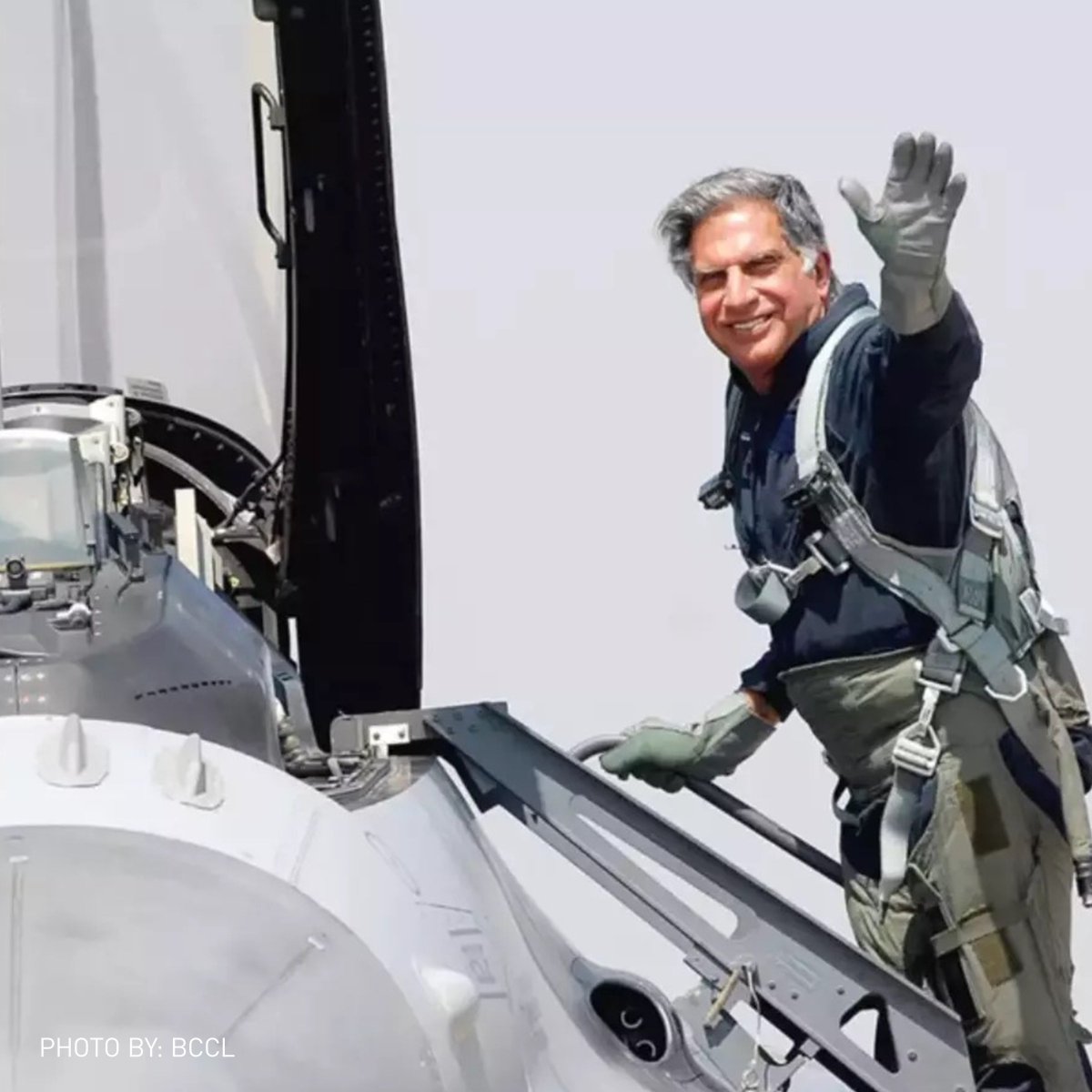 LMNews's tweet photo. .@LockheedMartin sends condolences to the Tata family of Padma Vibhushan Shri Ratan Tata. A global leader with the vision to forge into the aerospace industry for India, he leaves a lasting legacy. Lockheed Martin is honored to be a partner to this great company. https://t.co/1hFT5yiv4O