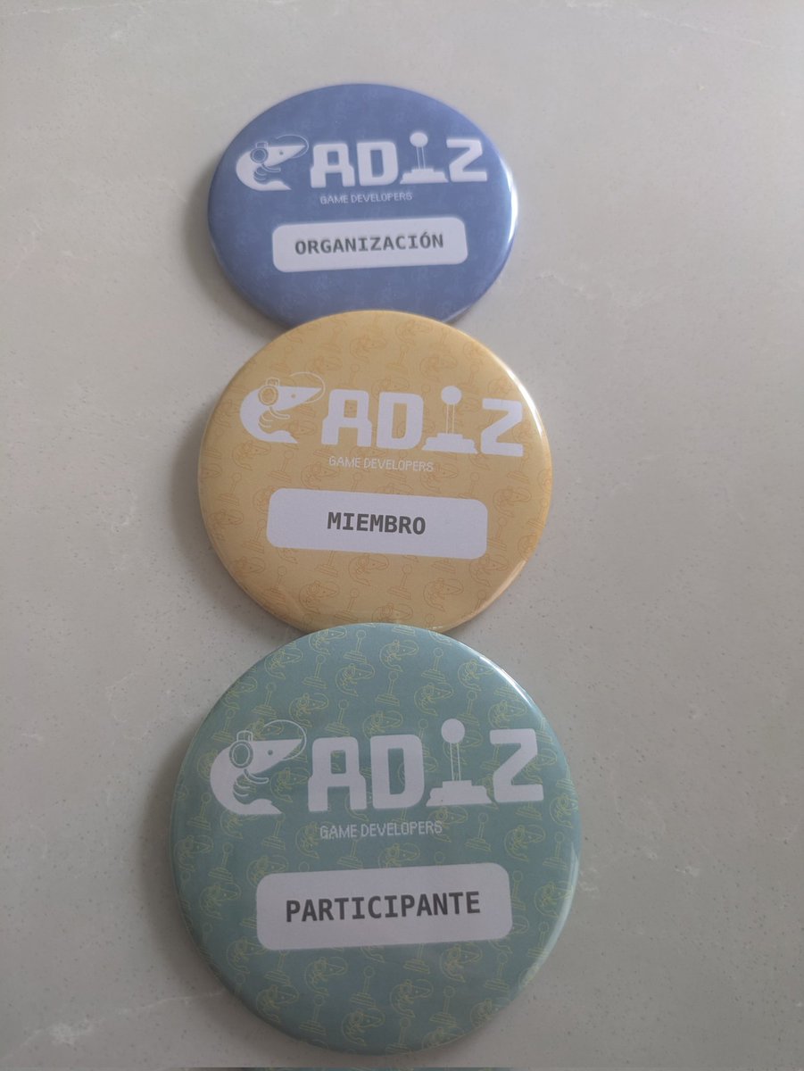 Hemos recibido un paquete para los participantes de la Jam y actuales miembros que pasen por ahí.
: )