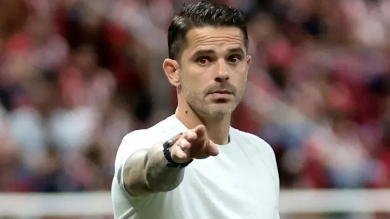 la12tuittera's tweet photo. ✅El Consejo de Fútbol quedó MUY conforme con la charla con Fernando #Gago.

🗣️En la charla con los 3 integrantes del Consejo, Gago dio DOS cosas que NO NEGOCIA

⚠️La BALANZA.
⚠️Las LLEGADAS TARDE.

⚠️Esto será SIN EXCEPCIÓN.

ℹ️ Martín Costa x #ESPNF12 https://t.co/OimjNP6r29