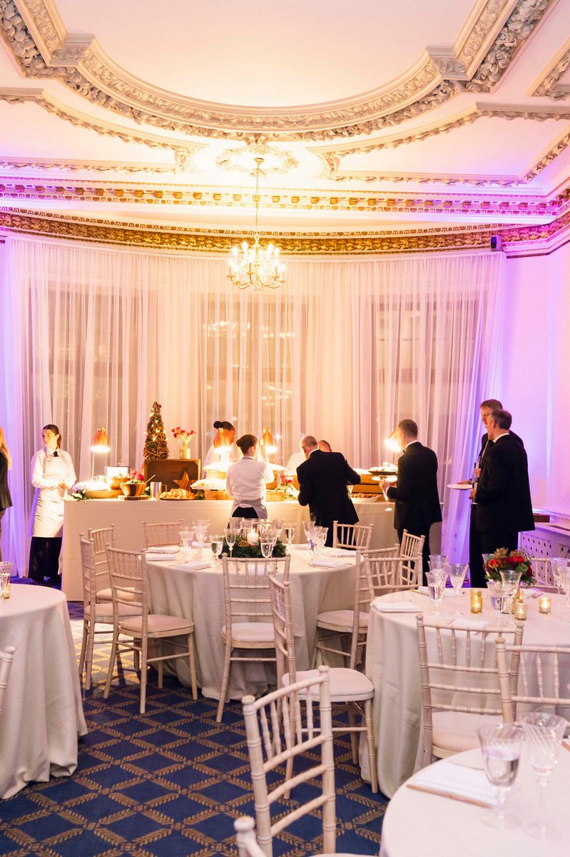 ✨ Celebrate Christmas this year at No.4 Hamilton Place✨

Enjoy an evening of luxury just a stone's throw away from Buckingham Palace and have a special night to remember 🥂

Get in touch to book 👉 thechristmaspartypeople.com/venue/no,4-ham…