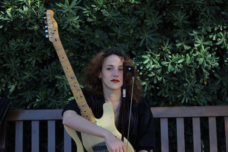 CulturalBcn's tweet photo. La guitarrista Amidea Clotet i la ballarina Sònia Sánchez al Museu Tàpies 

11 oct. 19h | @museutapies #Barcelona 

La desena acció sonora del cicle "Les cadires de Tàpies" és “L’escolta fugaç”, una proposta de Difraccions.

Reserveu l'entrada online

https://t.co/s61KnxTE5f https://t.co/vc7pDfJ2P1