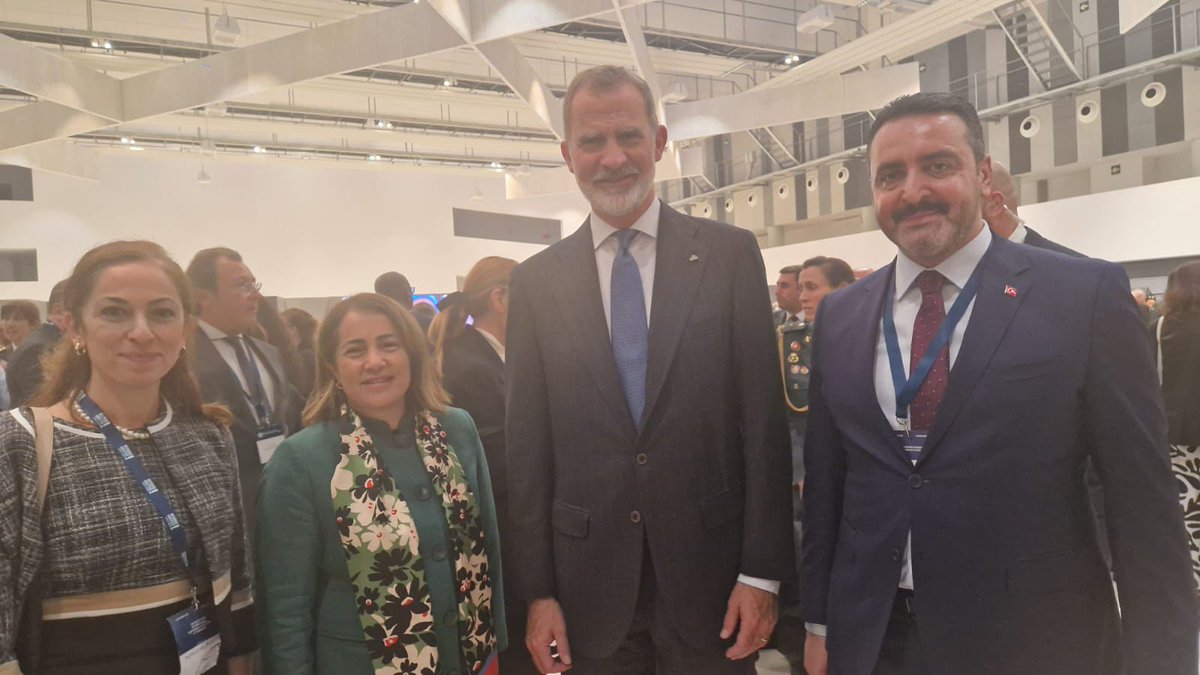 ashb_sehitgazi's tweet photo. BM Uluslararası Sivil Terör Mağdurları Konferansında Bakan Yardımcımız Sayın Sevim Sayım Madak ve Genel Müdürümüz Sayın Muharrem Kurt İspanya Kralı IV. Felipe ile   biraraya geldiler.

@MahinurOzdemir @tcailesosyal @SayimMadak https://t.co/EwJ0QA9iFU
