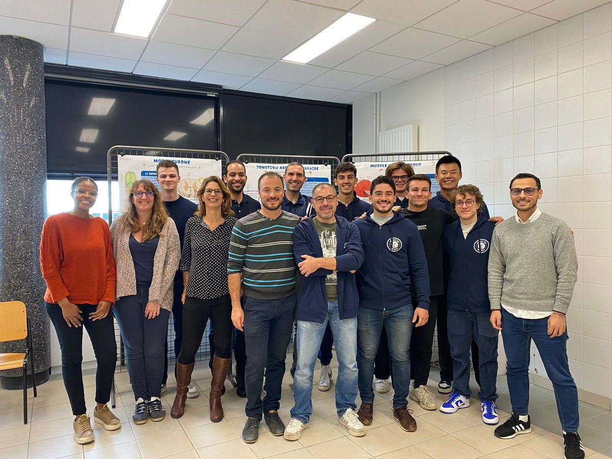 [#FDS2024] 🤩 Très heureux d'avoir pu accueillir les primaires, collégien·ne·s et lycéen·ne·s sur nos différents ateliers portant sur les thématiques de l'UMR 🏋️‍♂️👩‍🔬🧬
<a href="/UnivEvry/">Université Évry Paris-Saclay</a> <a href="/UnivParisSaclay/">Université Paris-Saclay</a> <a href="/FeteScience/">Fête de la science</a> <a href="/Genopole/">Genopole</a> <a href="/sup_recherche/">Ministère Enseignement supérieur et Recherche</a> #sciences #sport #santé