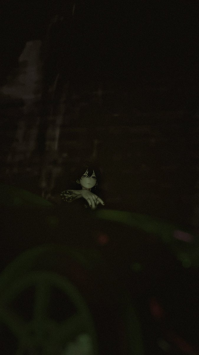 some photos I took of <a href="/sadakossenpai/">ＧＬＯＯＭＳＴＯＮＥ</a> from our last event! 🖤🔥always fire sets!