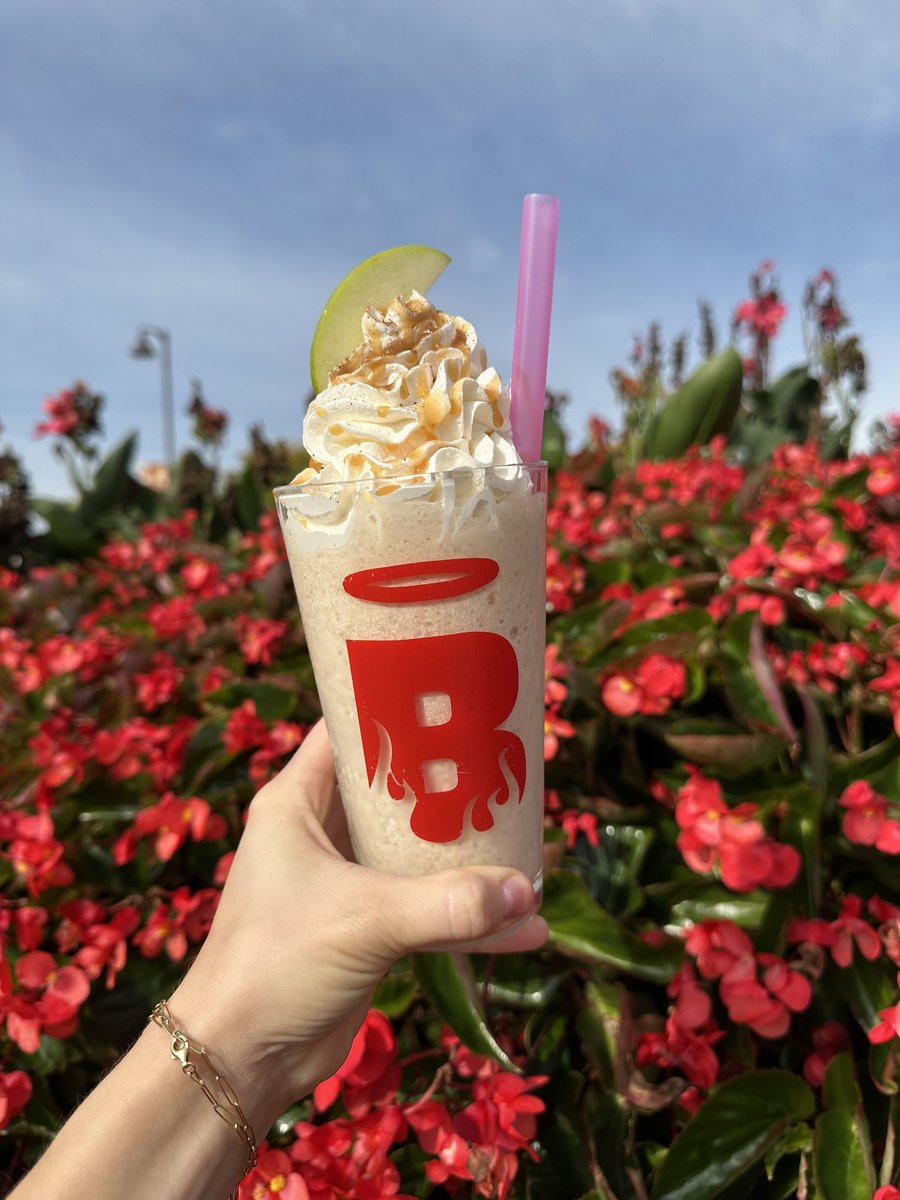 CARAMEL APPLE PIE SHAKES available now through Wednesday 🙌 Spike it &amp; like it with @fireballwhisky.

#burgatory #pghfood #heavenlyshakes #pgheats #eatlocal #supportlocalpgh #pghfoodie #milkshake #milkshakes