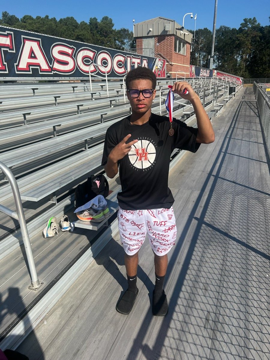 Crosby Basketball tweet media