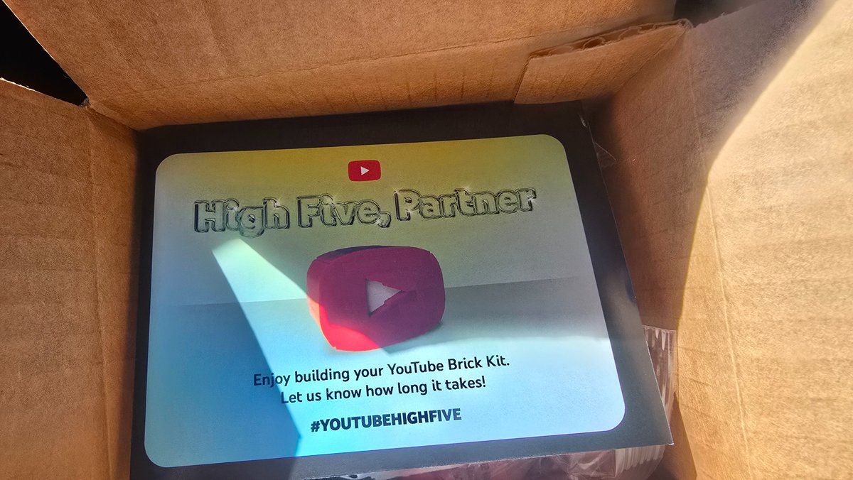 My first "play button", thanks <a href="/YouTube/">YouTube</a> !!