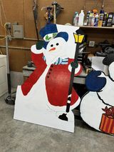 upperwestshore's tweet photo. The Frosty ☃️ workshop is open!  Painters are needed! Grab a couple of friends and help freshen up the Frosty Family.  All skill levels are welcome! Participate in this local tradition. Call Lois Lauman @
(406) 253-2841
for more information or if you’d like to pitch in. https://t.co/uvP1Mmjzlt