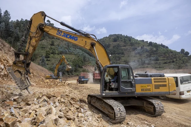 JClaude_U's tweet photo. The ongoing Base-Butaro-Kidaho road project by CRBC in Burera, Northern Rwanda, is a powerful example of how infrastructure drives regional growth. Road construction tests endurance, but the long-term benefits to the community will be worth the wait. Thanks @PaulKagame #Leadershi https://t.co/rQ1tyD6uNA