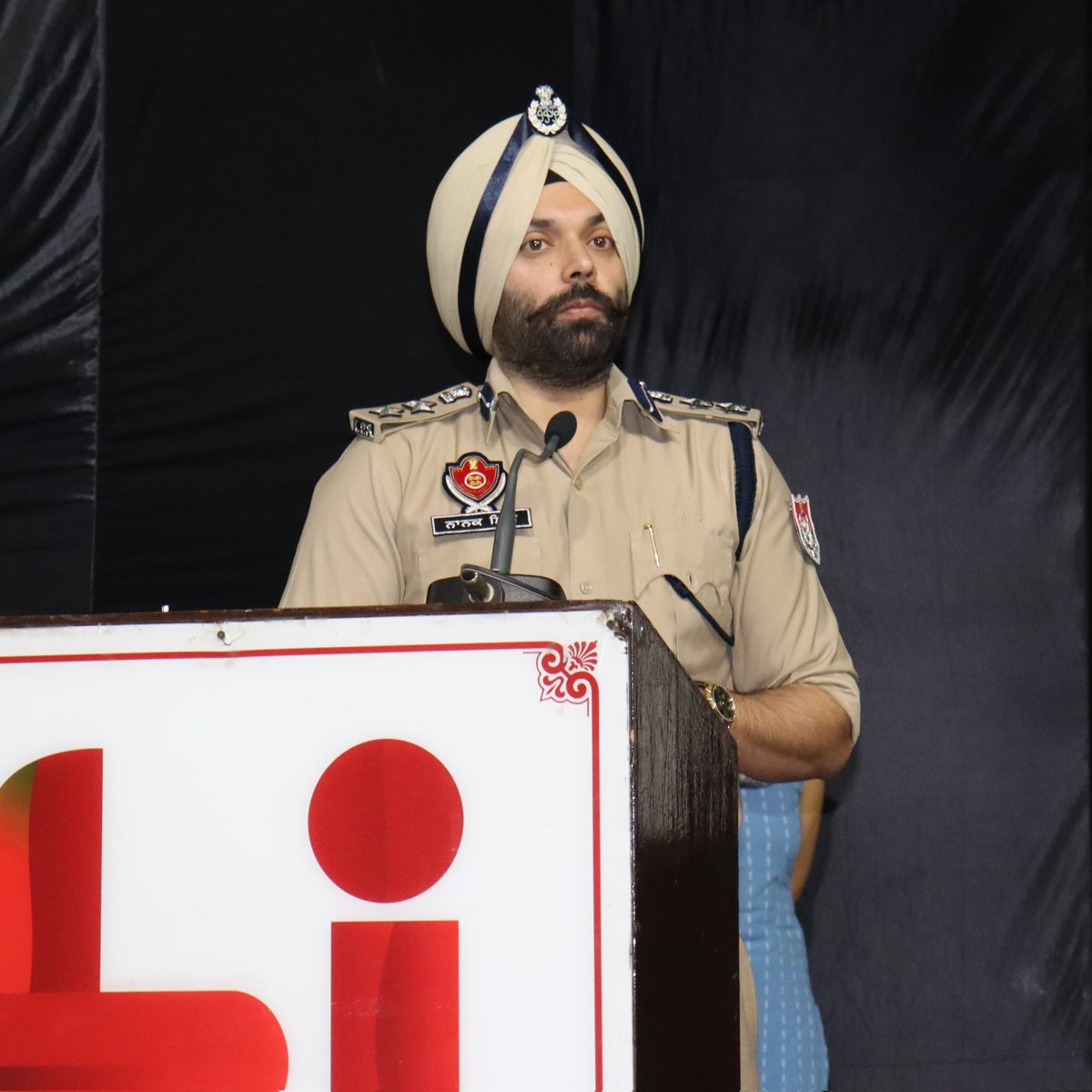 PatialaPolice's tweet image. SSP Patiala inaugurated the second day of training on Juvenile Justice Act for more than 150 officers of Patiala range at Thapar Institute. 
#JuvenileJusticeAct #ChildProtection #TrainingProgram #ProtectOurChildren
