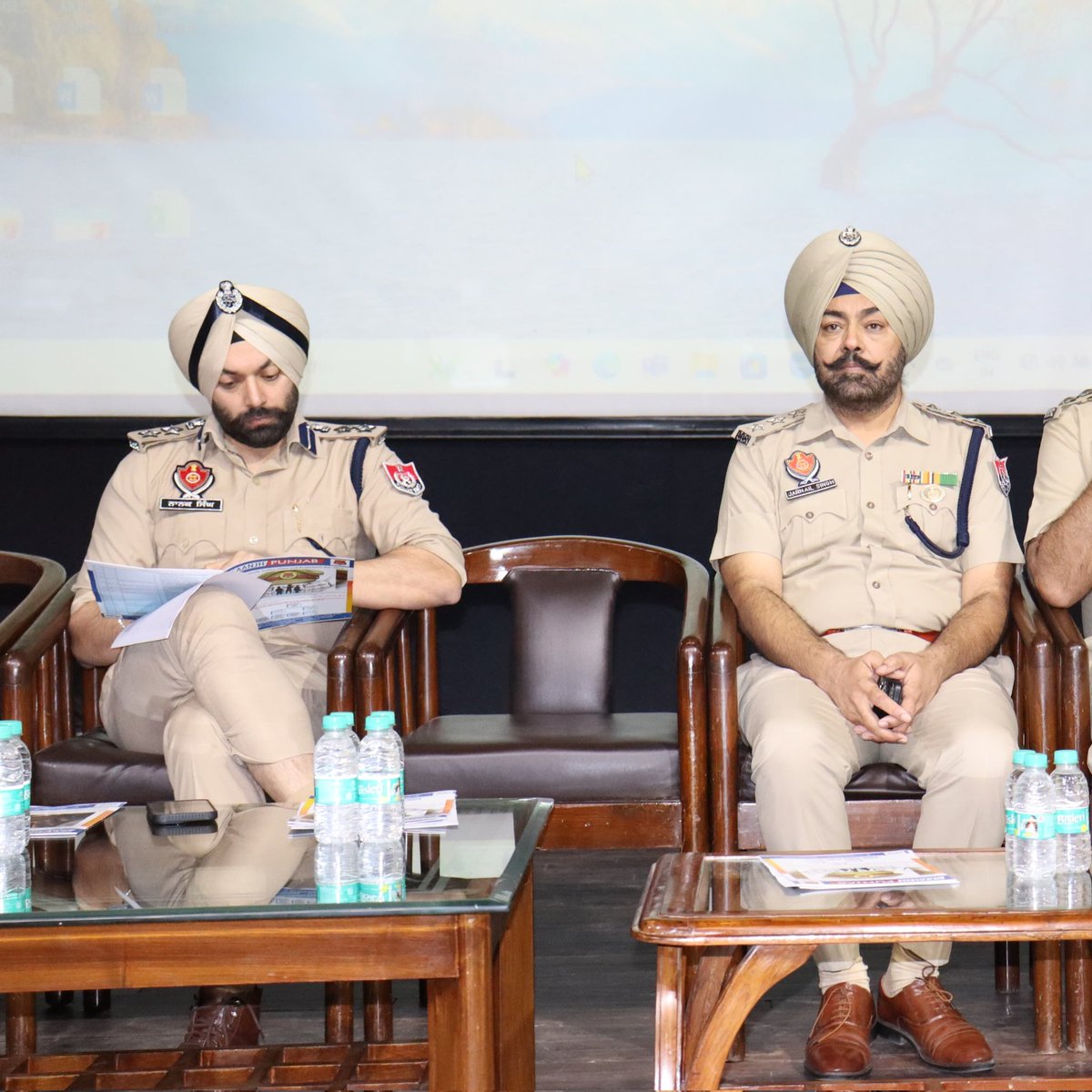 PatialaPolice's tweet image. SSP Patiala inaugurated the second day of training on Juvenile Justice Act for more than 150 officers of Patiala range at Thapar Institute. 
#JuvenileJusticeAct #ChildProtection #TrainingProgram #ProtectOurChildren