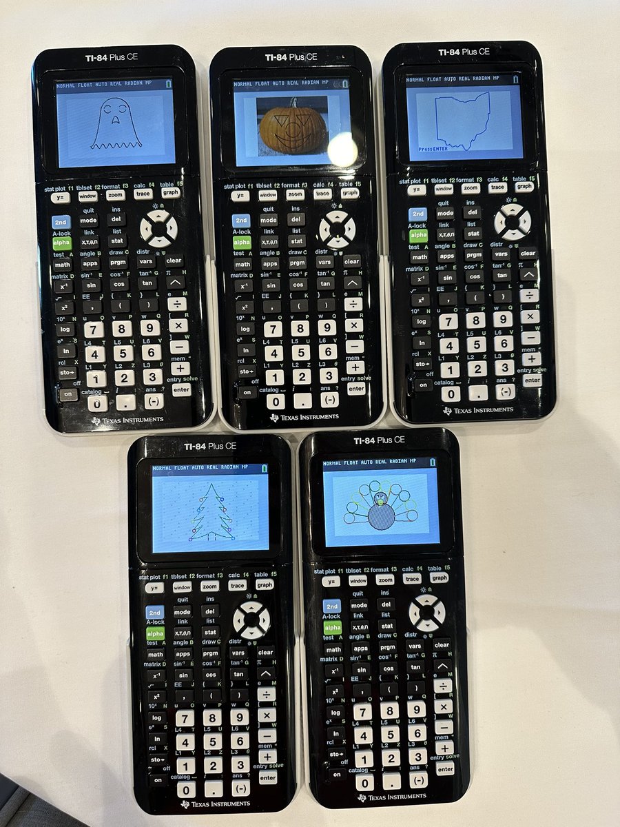 Stepping into the holidays with <a href="/tomreardon3/">Tom Reardon</a> at #OCTM24 🎃 👻 🦃 🌲