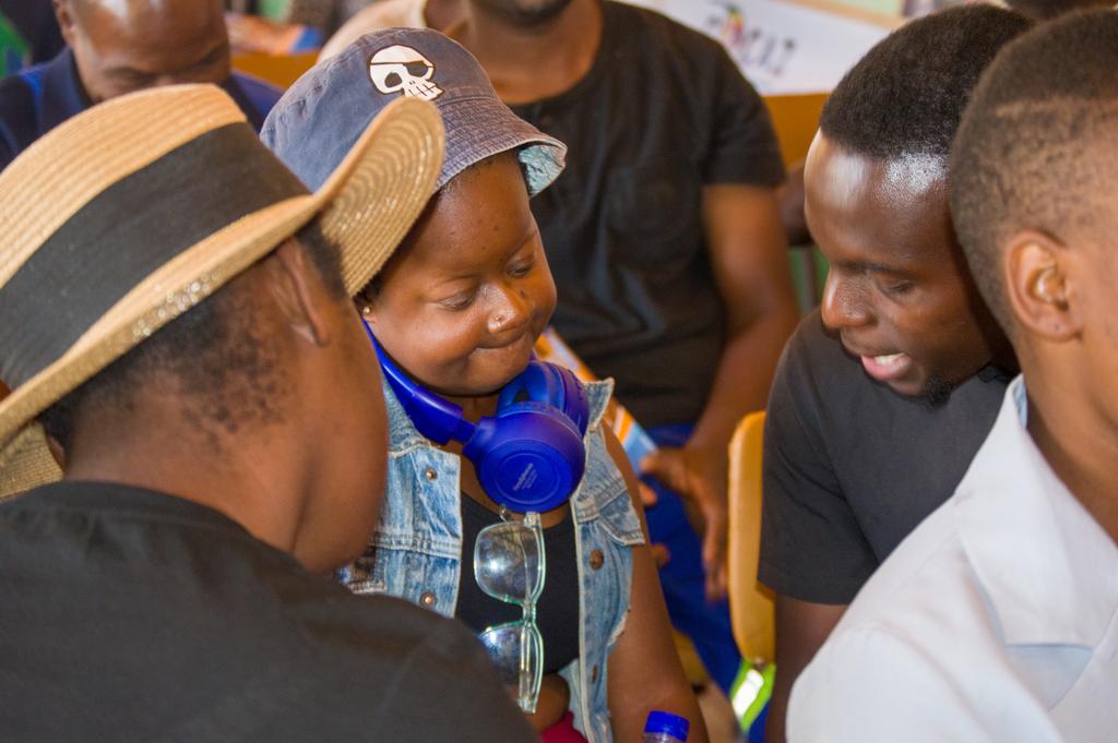 Simukaupenye Zim (@simukaupenye) on Twitter photo We hosted the MEET, GREET & CONNECT COMMUNITY FORUM which brought together more than 100 Youths, Mentors, Community Leaders, Corporates and Organizations to network and build relations that can help open opportunities for youths #SIYA2024 #WeIncubate <a href="/CEAAZim/">CEAA Zimbabwe</a> @UsaidZimbabwe We hosted the MEET, GREET & CONNECT COMMUNITY FORUM which brought together more than 100 Youths, Mentors, Community Leaders, Corporates and Organizations to network and build relations that can help open opportunities for youths #SIYA2024 #WeIncubate <a href="/CEAAZim/">CEAA Zimbabwe</a> @UsaidZimbabwe