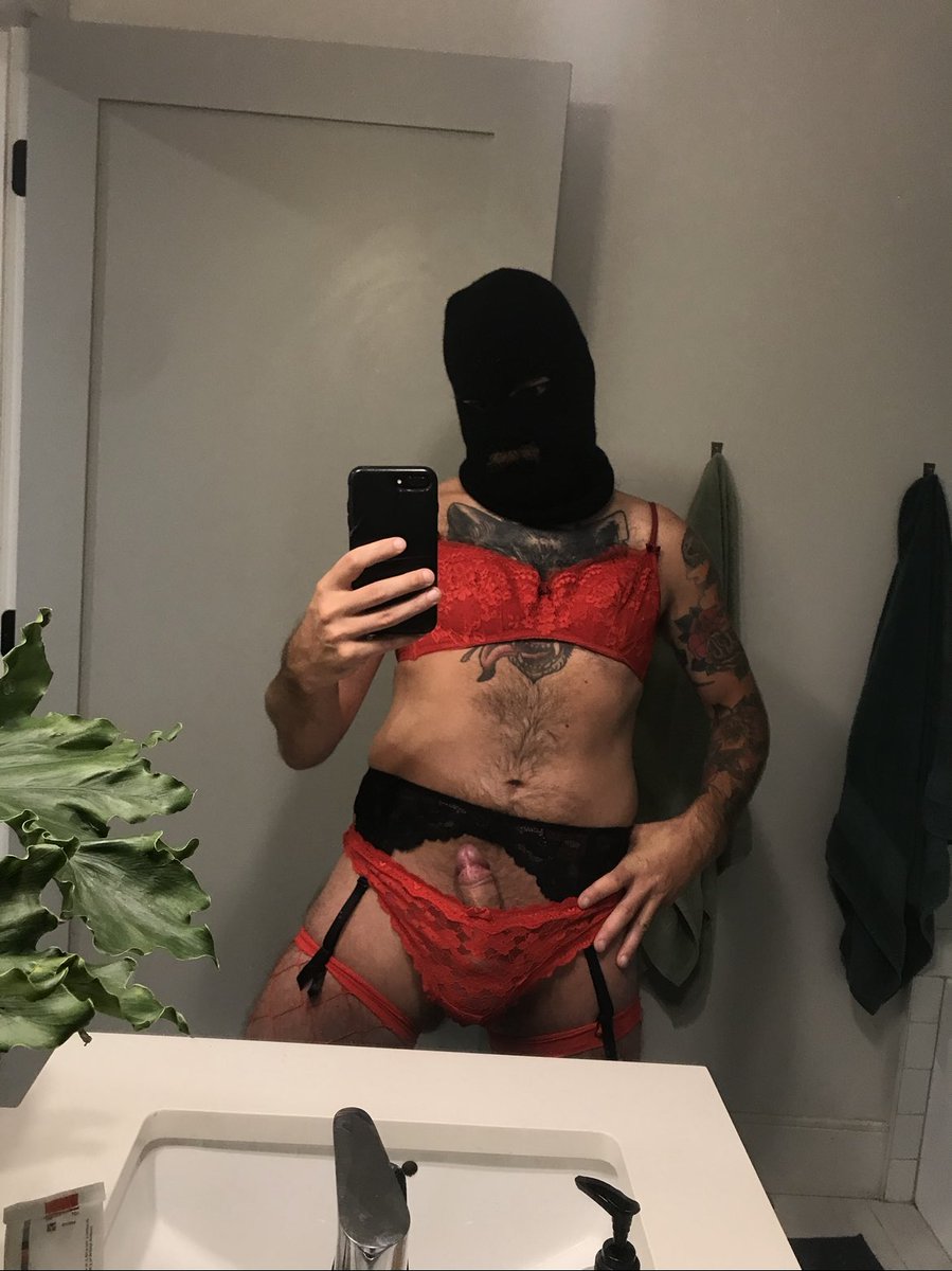 You like my cute outfit?
