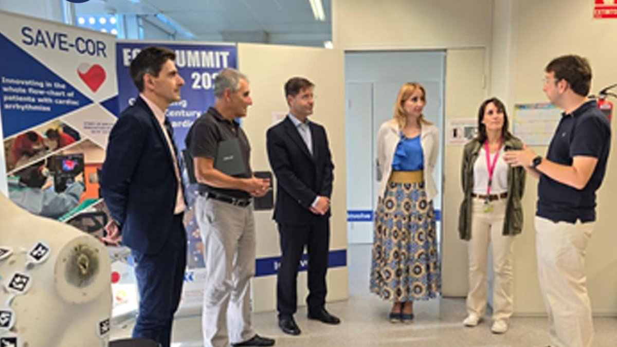 🗓️Last week, 👩‍💻Mariola Penadés (GVA) visited <a href="/cor_grupo/">COR Group</a> to learn about cutting-edge technology that improves the results of diagnosis and treatment of atrial fibrillation and other cardiac arrhythmias🫀.
📰 tinyurl.com/5fd49sev 
#HealthInnovation #ECGI 
📷 <a href="/UpvInnovacion/">UPV-innovación</a>