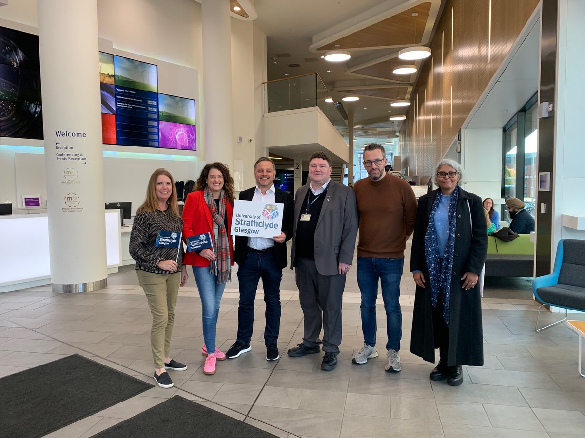 EEEStrathclyde's tweet photo. @EEEStrathclyde had the pleasure to host a delegation from @CirrusLogic to launch our new Cirrus Logic Merit Scholarships, which will be awarded to two second year female students from our undergraduate degree programmes. https://t.co/JvxY97waU8