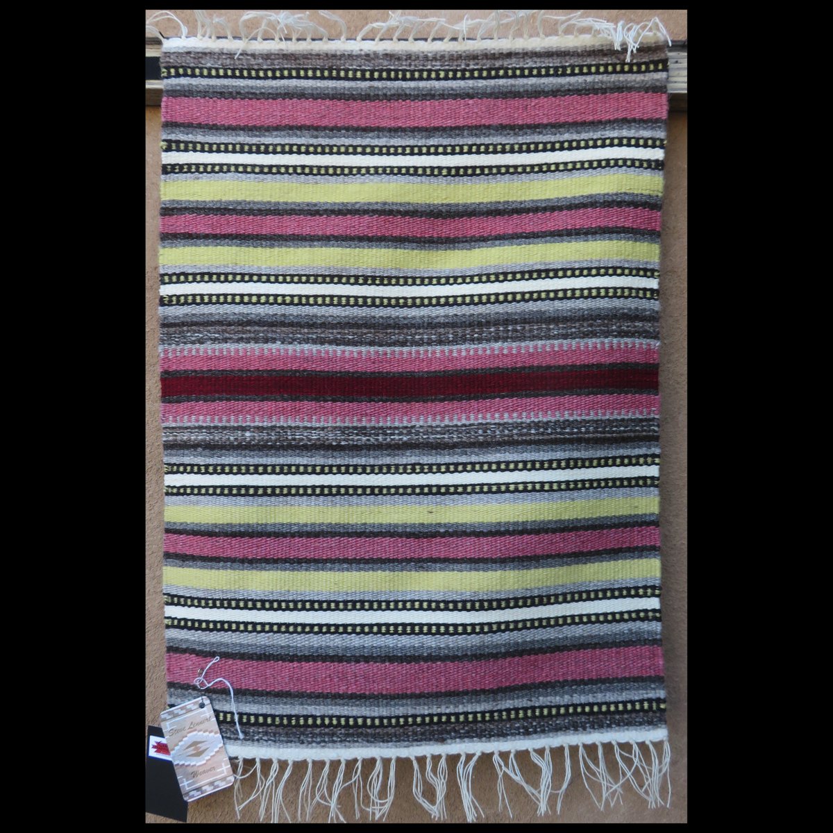 New weavings from consignment artist Steven Lennert! These Rio Grande designs come in a variety of different sizes and patterns. 

This particular weaving is embedded with the natural dyes of chamisa and cochineal.

You can find it here:
ow.ly/6xK550TIhbE