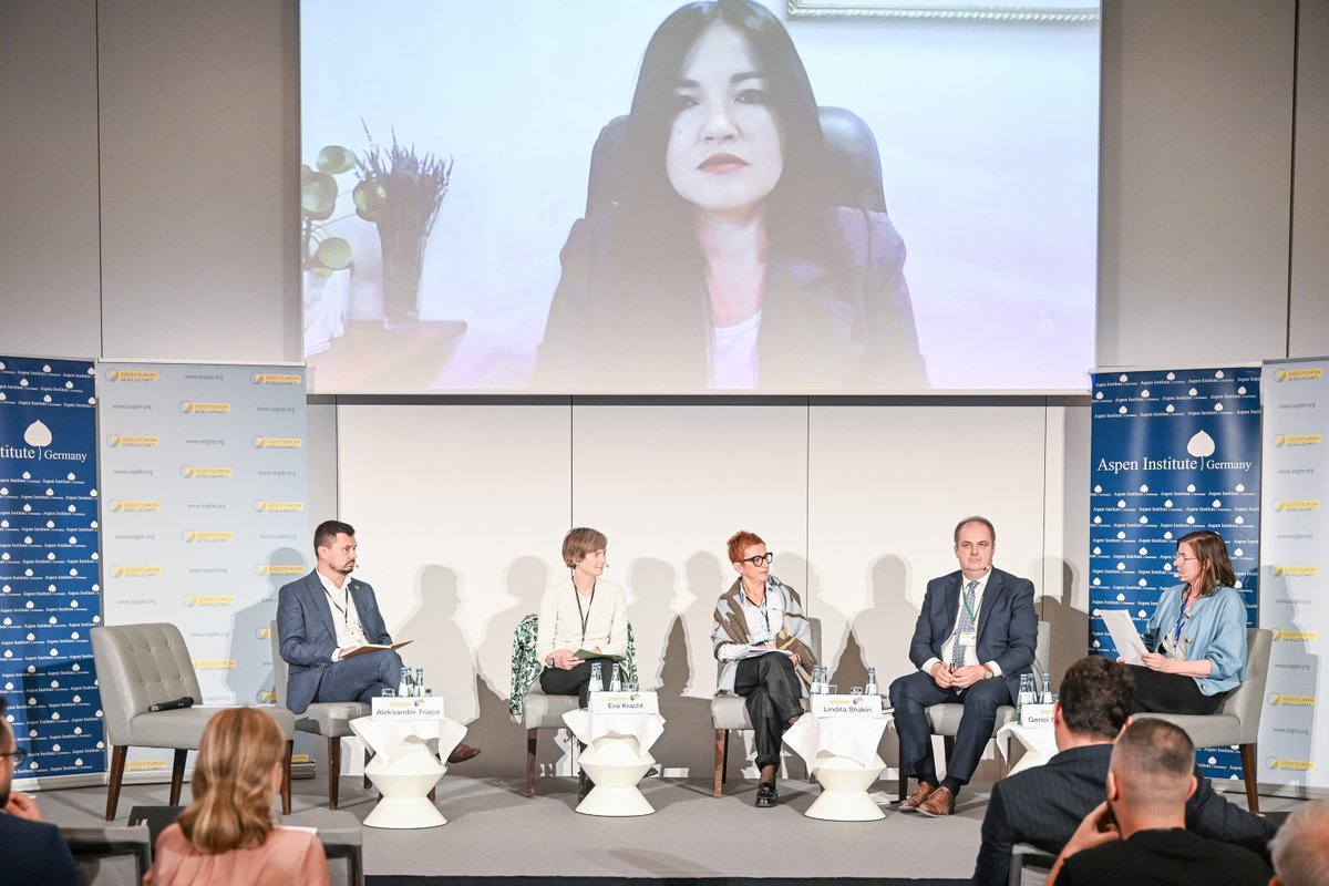 CSF Western Balkans (@csf_wb) on Twitter photo In Panel 5, <a href="/alekstrajce/">Aleksander Trajce</a>, Dr. Eva Kracht, Lindita Shakiri, Fationa Cinaj, Genci Nimanbegu, and <a href="/KatjaGiebel/">Katja Giebel</a> discuss the balance between environmental protection and sustainable economic development in the #WesternBalkans. #csf2024 #berlinprocess2024 In Panel 5, <a href="/alekstrajce/">Aleksander Trajce</a>, Dr. Eva Kracht, Lindita Shakiri, Fationa Cinaj, Genci Nimanbegu, and <a href="/KatjaGiebel/">Katja Giebel</a> discuss the balance between environmental protection and sustainable economic development in the #WesternBalkans. #csf2024 #berlinprocess2024