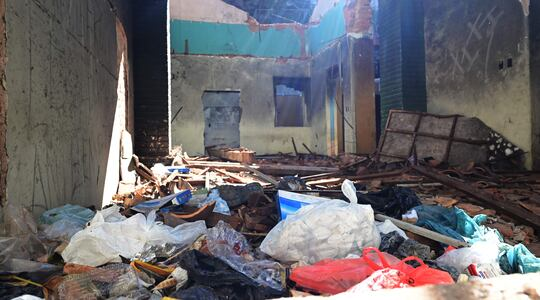 Hilo de imágenes de los desastres causados por el Huracán Nenecho tras su paso por Asunción.
Empiezo yo.