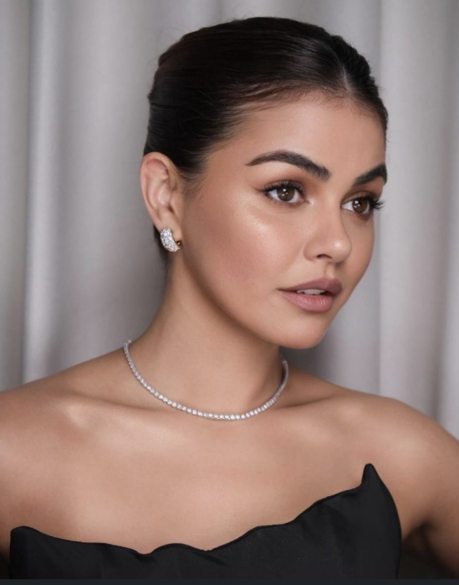 noahdumppp's tweet photo. Ilang araw kaya ginawa ni Lord si Janine Gutierrez jusq luging lugi kami sa face card mo mhieeee
#LavenderFields
#LFResulta https://t.co/giI08LjFOp