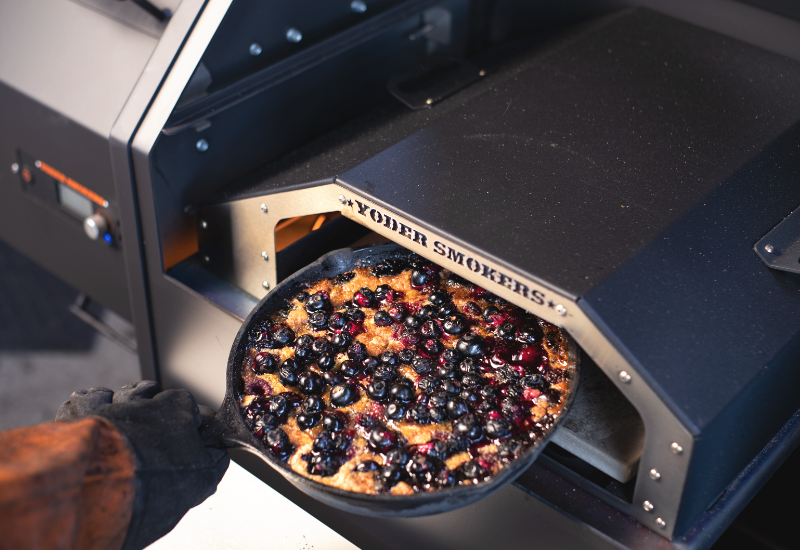 barbecuesgalore's tweet image. Pro Tip: Make your Thanksgiving dessert on the Yoder Smoker – your guests will thank you! 🫐🥧 #YoderSeason #WhyIYoder #YoderSmokers #SmokerBroker #CanadianThanksgiving