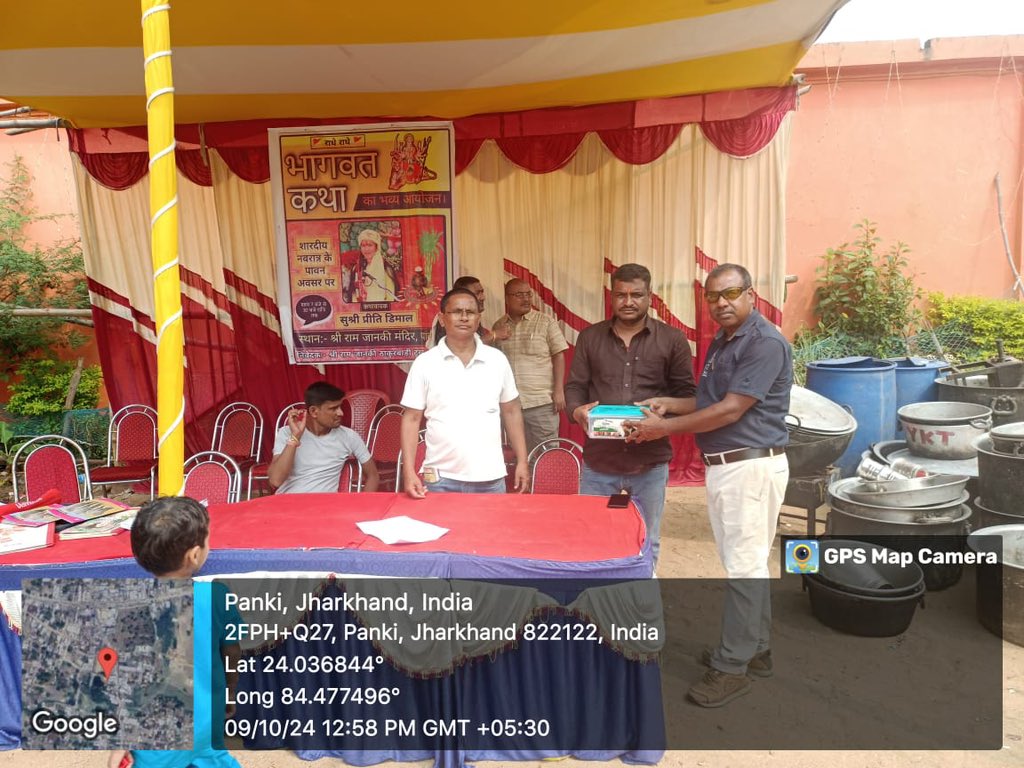Cspalamu's tweet photo. जिला स्वास्थ्य समिति, पलामू के द्वारा सभी पूजा पंडालों को First Aid Kit उपलब्ध कराया गया तथा आवश्यक IEC प्रदर्शित किया गया. https://t.co/LUlpU2gDIq