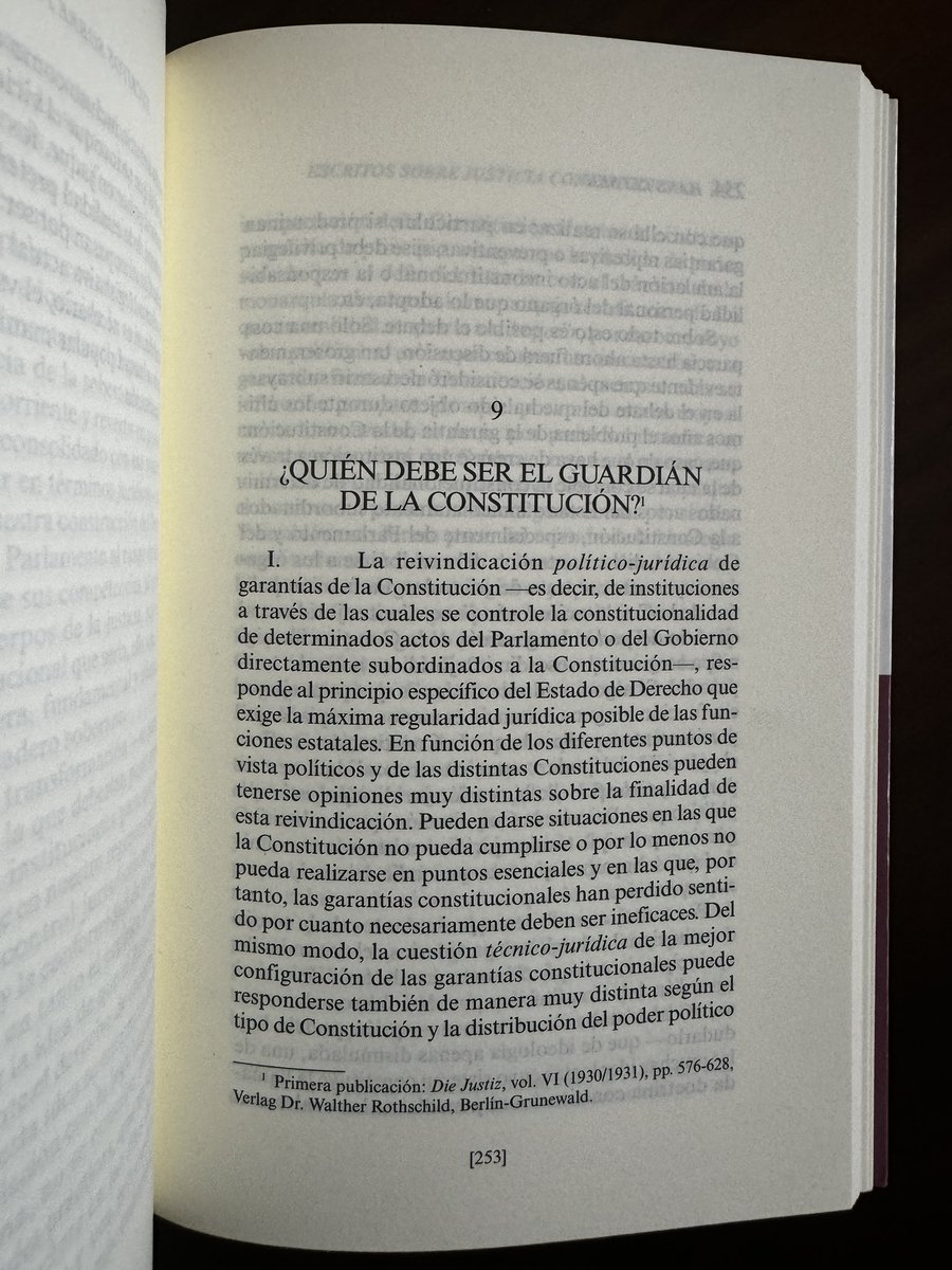 jAlfonsoHerrera's tweet photo. Hoy cobra su sentido en México ese debate que en los años 30 del siglo pasado mantuvieron Kelsen y Schmitt:

«¿Quién debe ser el guardián de la Constitución?»

Y se sabe cómo terminó esa historia. https://t.co/gP7Lt4Tpl7