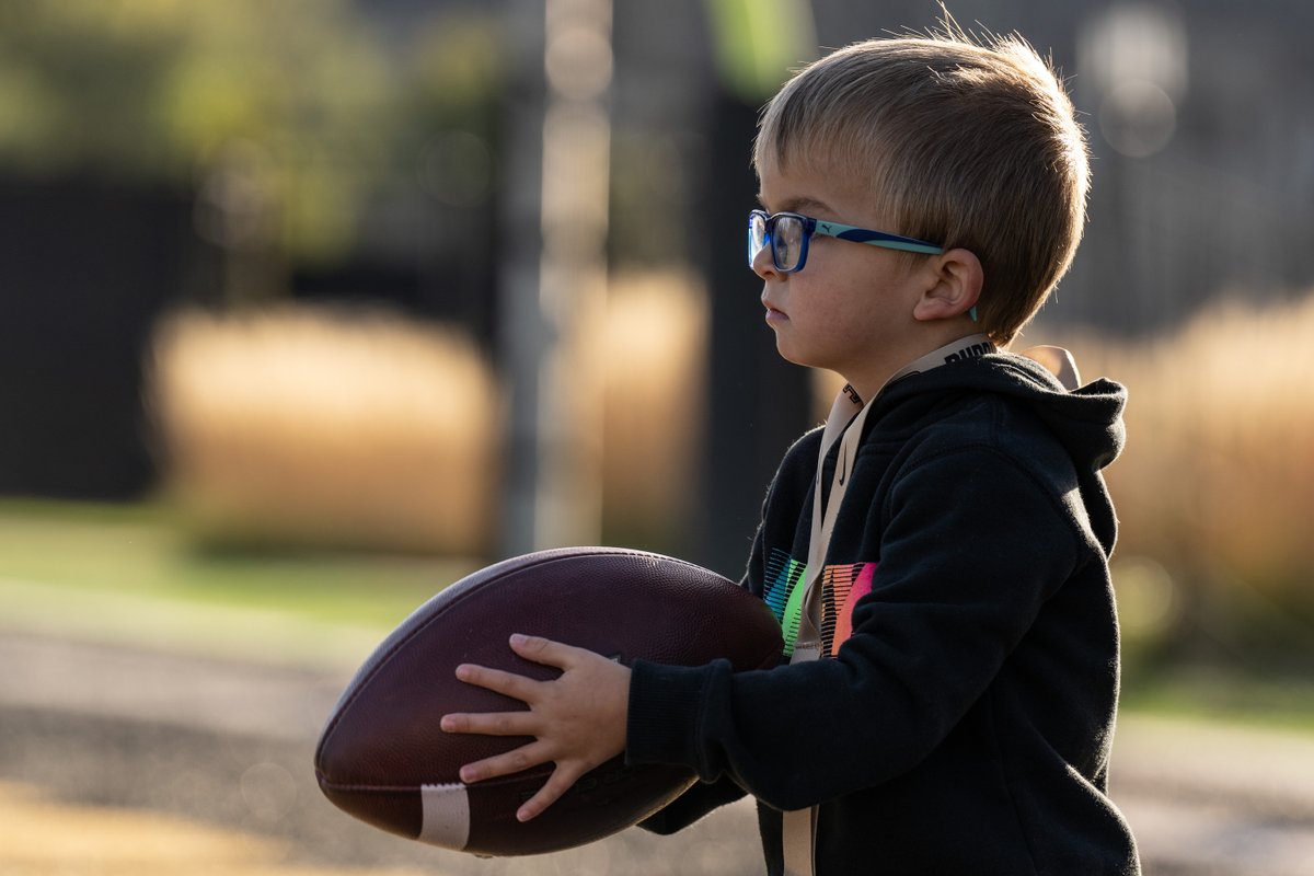 BoilerFootball's tweet image. We love to see our friends from @RileyChildrens! Thanks for coming out today, Asher.