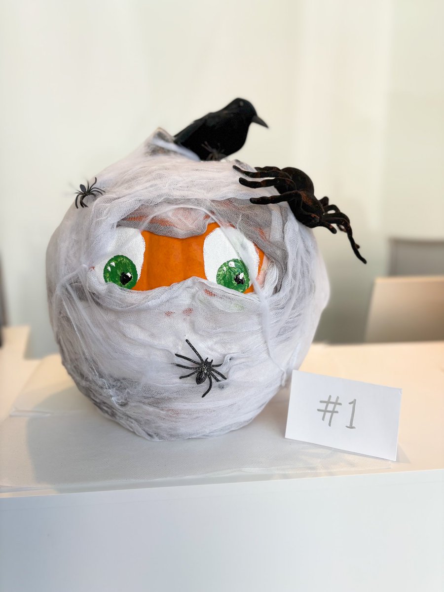 🎉 A huge congratulations to the First Floor for squashing the competition and taking the top spot in our first annual RedTag Pumpkin Carving Contest! 🎃  While their creativity truly carved out the win, we have to say—every floor brought their A-game with amazing designs. 🍂