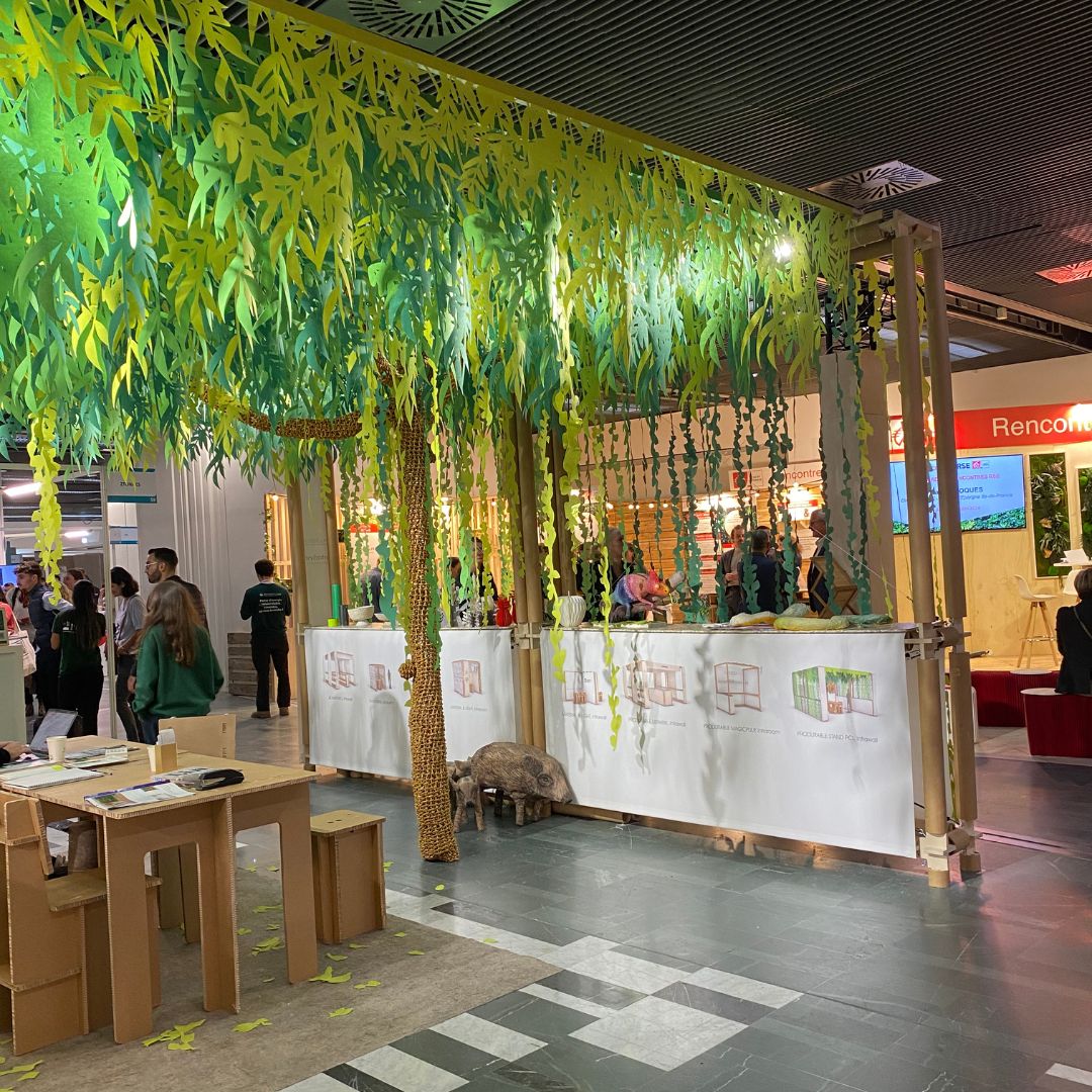 ESIBSparis's tweet image. ♻️ [#PRODURABLE] ♻️
📆 Nous sommes présents depuis hier au salon #PRODURABLE2024 au Palais des Congrès de #Paris ! 
👀 Plus grand événement européen dédié à l’#ÉconomieDurable, ce salon rassemble 12 000 visiteurs, 750 intervenants et plus de 250 partenaires.