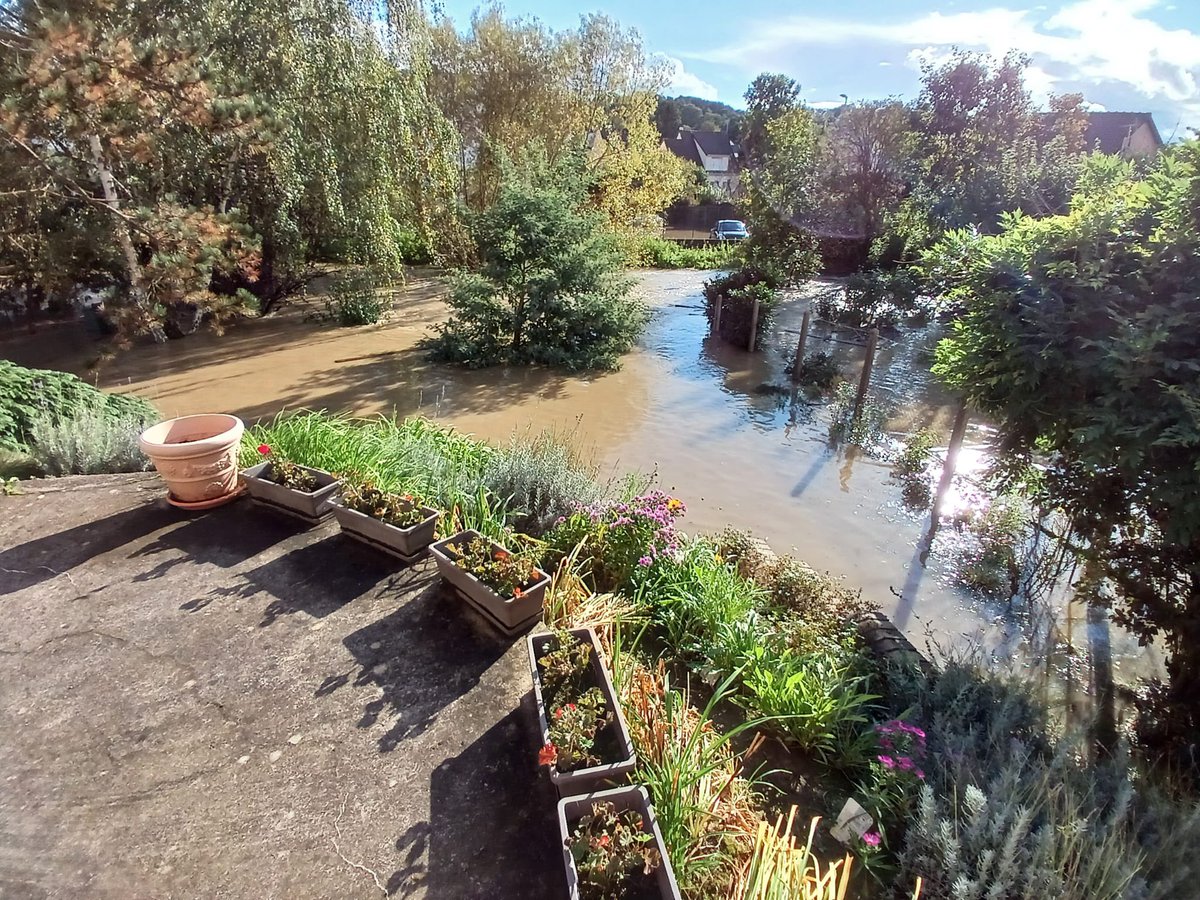ClairePinto91's tweet image. 🌧️ Les conséquences du dérèglement climatique frappent une nouvelle fois et n’épargnent pas Palaiseau et les citoyens. 

J’apporte tout mon soutien aux familles qui se retrouvent impactées, ainsi qu’aux pompiers et agents municipaux mobilisés 🦺

 #Kirk #tempetekirk