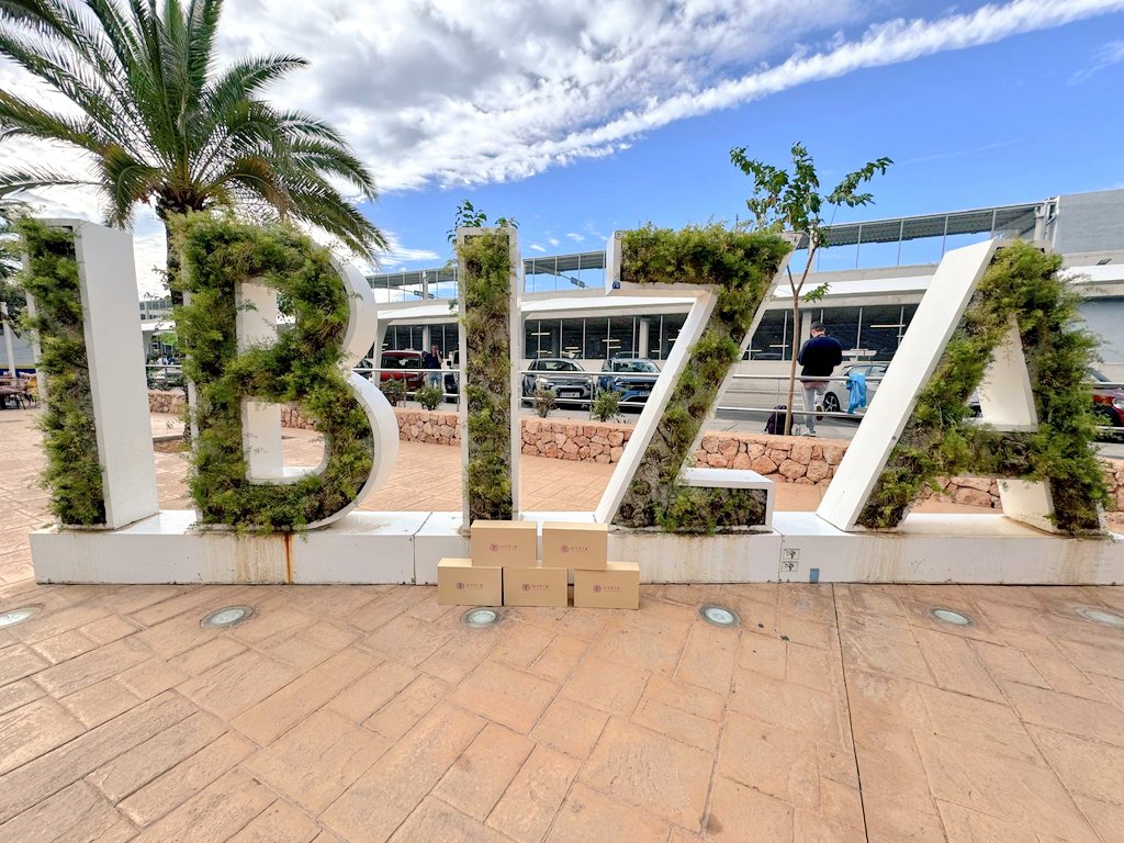 LOOK WHO HAS ARRIVED !!

Our old friend @GEODNET_ Where are we going to next <a href="/BoSmartIsland/">Bo Stewart</a> is off again.... on his travels, #DePIN road trip ahoy!
🚗💨

<a href="/DIMO_Network/">DIMO</a> <a href="/Hivemapper/">Hivemapper</a> <a href="/soar_chain/">Soarchain</a> along for the journey. 

<a href="/mikeahorton/">Mike Horton</a> 
<a href="/aseidman/">ariel seidman</a> 
<a href="/alexsrawitz/">alex.dimo</a>