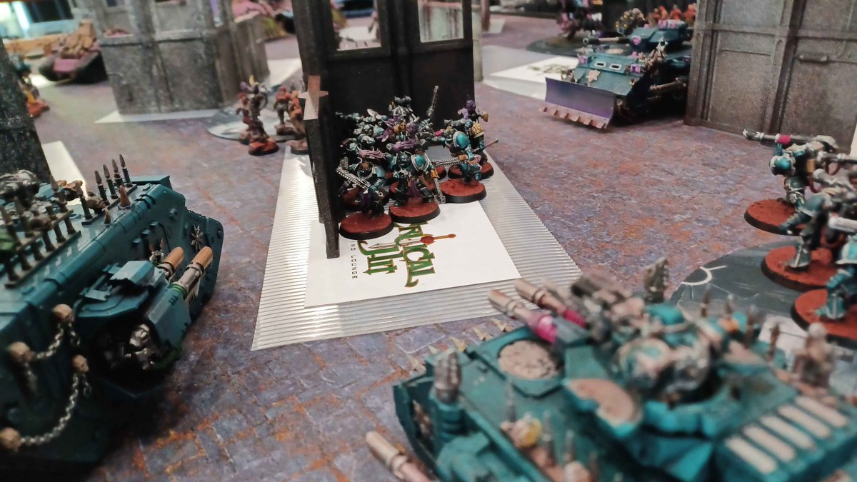 Ovla11's tweet photo. My first opponent was death guard. My tactic worked and he was more or less trapped in his deployment zone and I was able to score a ton of primaries. #40K https://t.co/dqpUq8NQXc